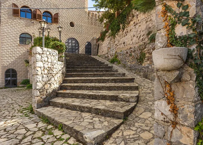 Hotel Castello Di Giuliano